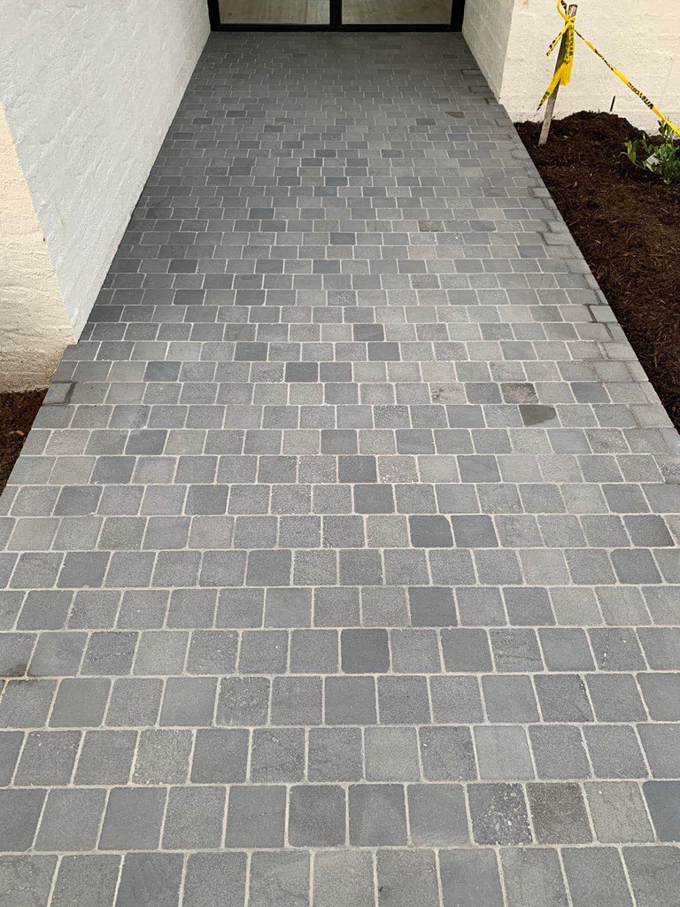 Antline Bluestone Tumbled cobbles SAWN 100X100X30mm