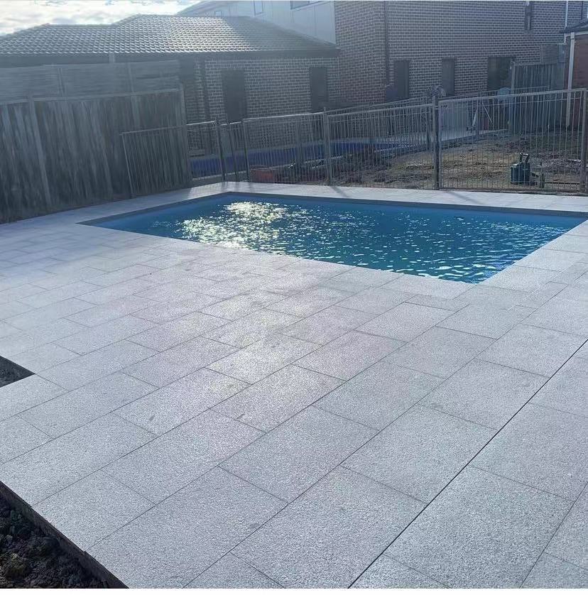 Paver New Grey 600x400x20 Flamed