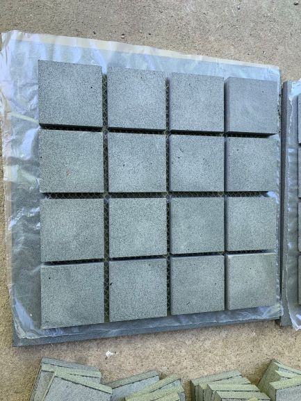 Non-standard Bluestone Cobbles on mesh 430x430x12mm